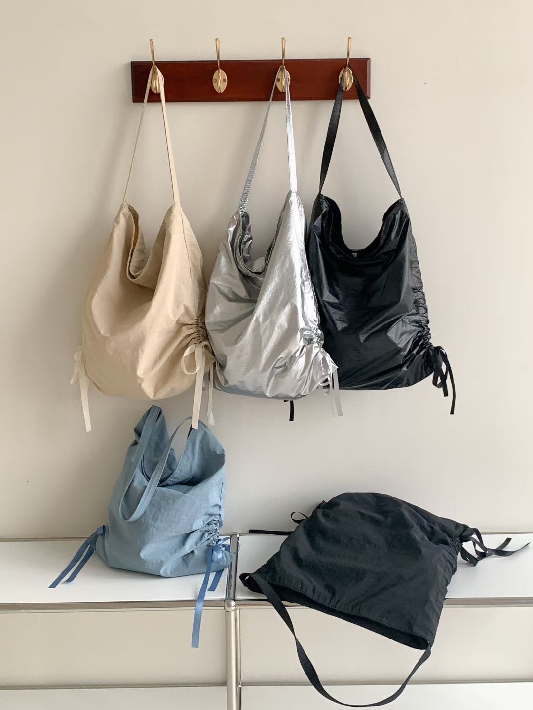 Korean Summer Pleated Zip Lightweight Underarm Shoulder Bag Women Large Capacity Tote Bag