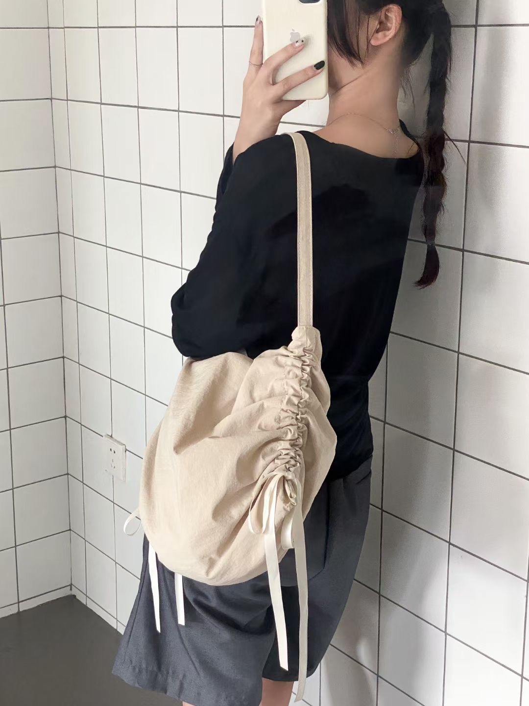 Korean Summer Pleated Zip Lightweight Underarm Shoulder Bag Women Large Capacity Tote Bag - Image 4