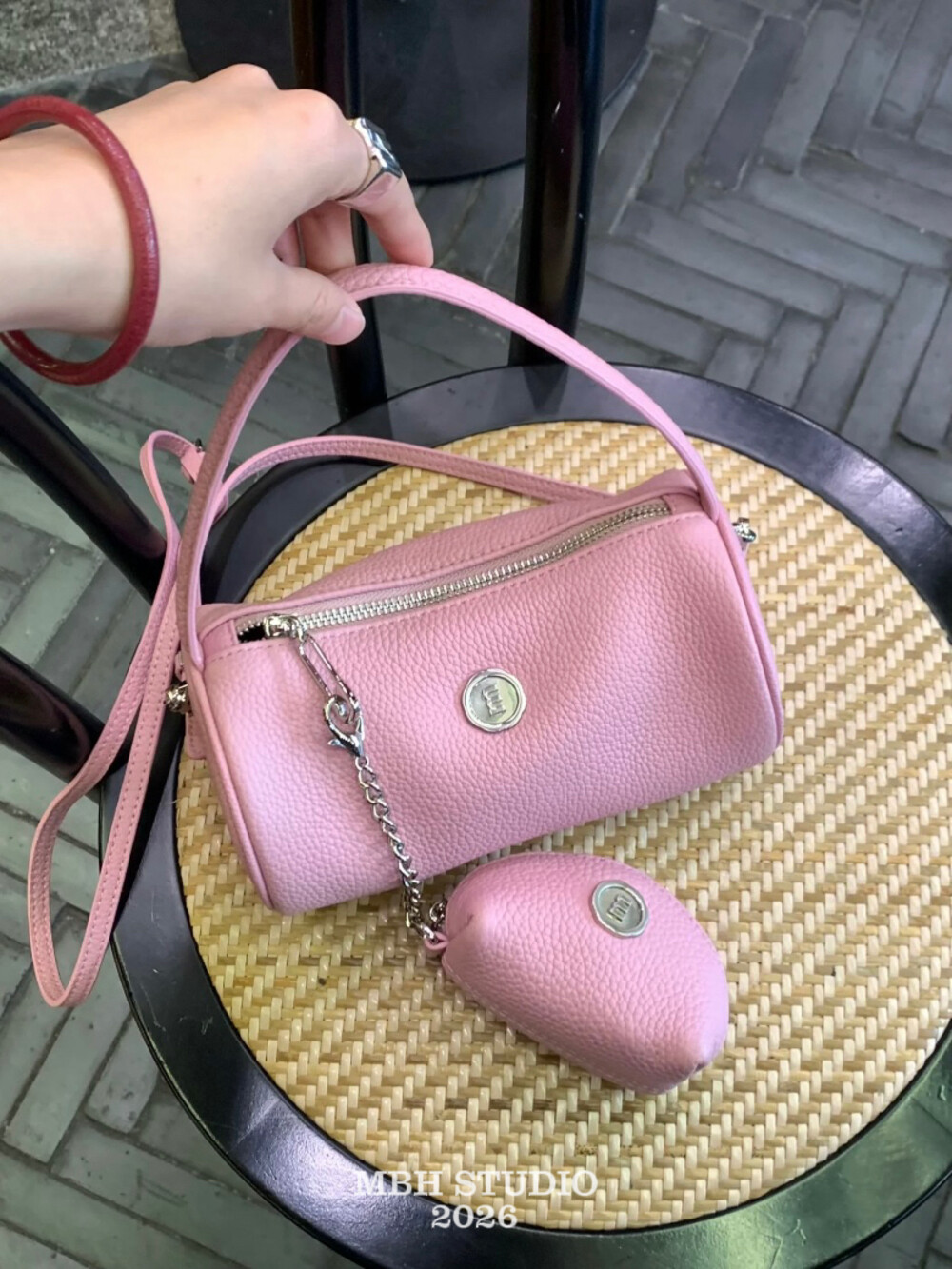 MBH Cute Cylinder Head Layer Cowhide Litchi Grain Leather Handbag - Image 3