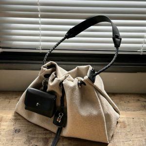 Pragmatic Relaxed Linen Bucket Bag Large Capacity Commuter Drawstring Shoulder Bag with Small Pouch