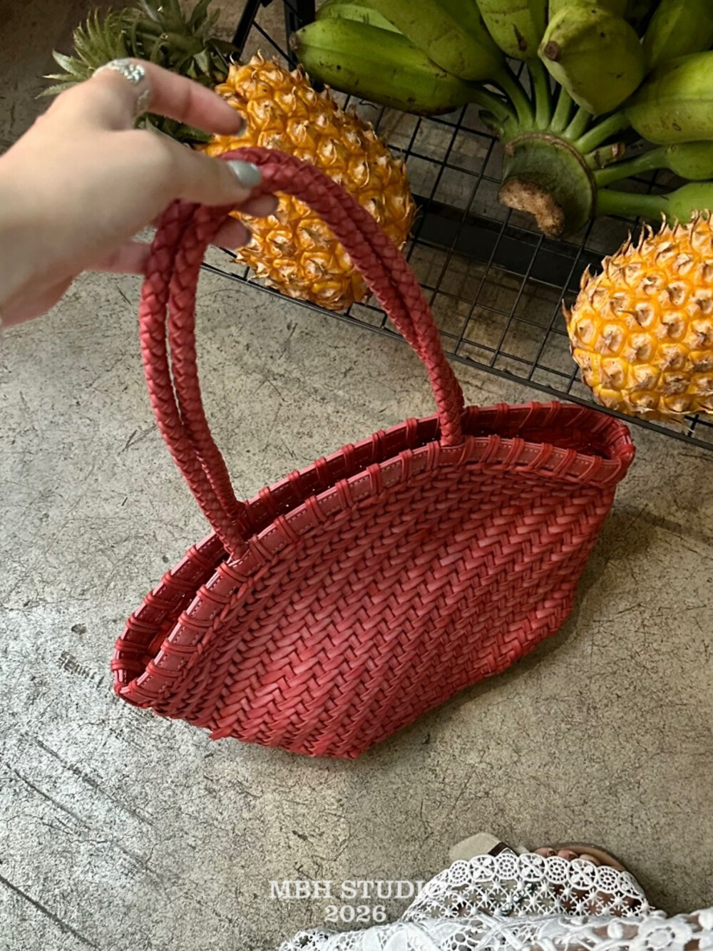 MBH Women's Handwoven Batik Leather Shell Bag for Summer Vacation French Slouchy Shoulder Bag with Storage Pouch - Image 4