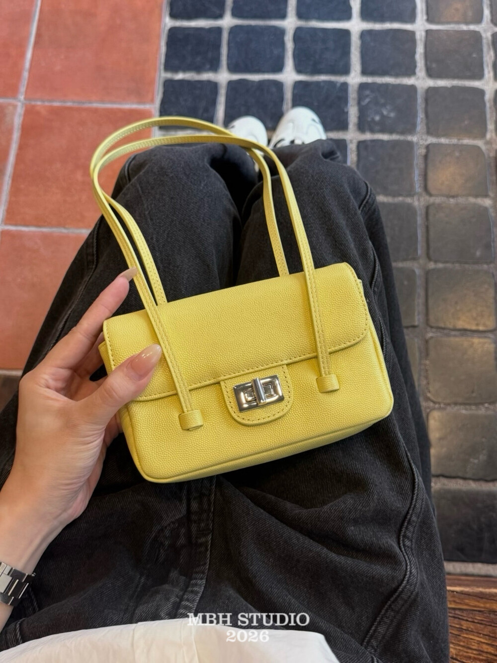 2026 Summer New Flap Top Grain Leather Caviar Silver Buckle Small Square Bag Long Handle Shoulder Bag - Image 4