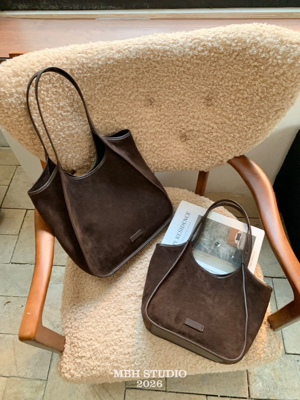 Vintage Suede Large Tote Bag Autumn Winter Large Capacity Shoulder Bag - Image 4